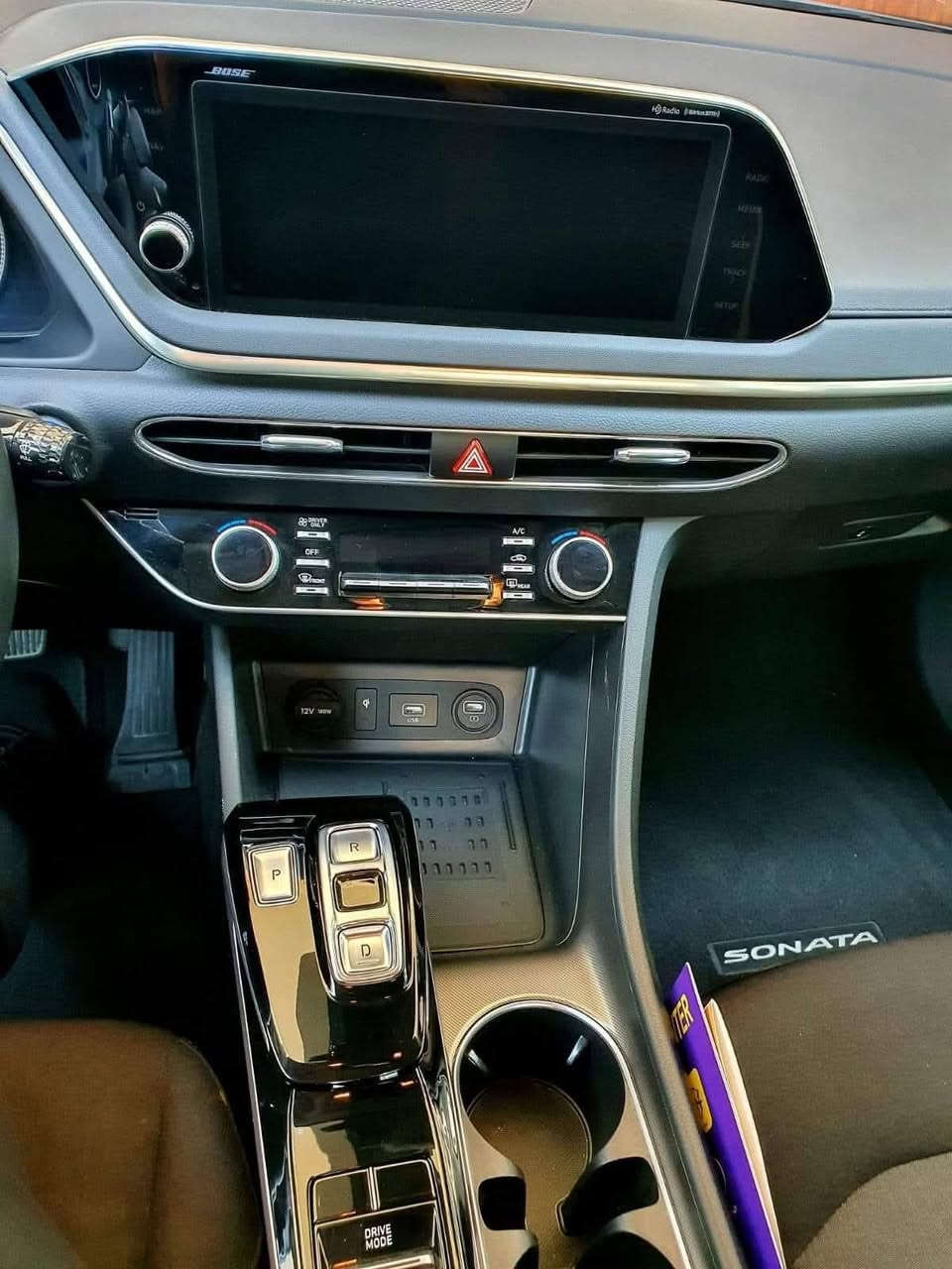 السلام عليكم
سوناتا ٢٠٢٣ هايبرد بيها ملاحظات بسيطة عارضها ب ١٥٠ وبيها مجال صبغ جاملغ وبنيد بدون شاصي ولا لغد ايرباك استيرن

شاشة كبيرة 

كشنين كهرباء 

رادار جانبي وخلفي 

شاحن واير ليس 

ماشية 66 الف ميل  

مكان السيارة بغداد اليرموك  والسونار مرفق مع الصور 

***********

