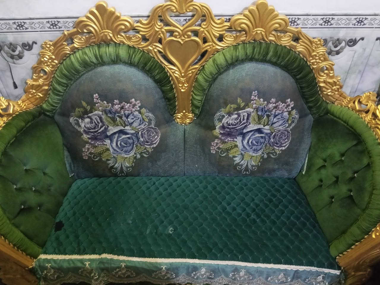 السلام عليكم للبيع تخم ملكي أخو الجديد كلشي مابي شغل عراقي نضافه 90/100 السعر خاص للاستفسار *********** واتساب

