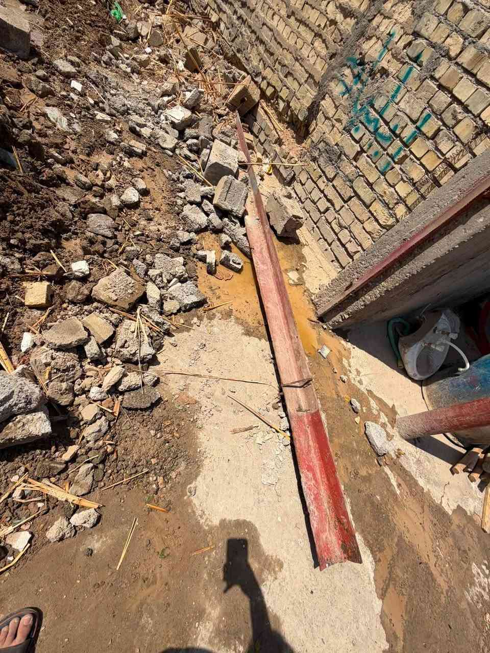 للبيع شلمان ٤ أمتار و٣ونص ٢٢شلمانه بس ثنين معوجه وباقي كلهن نضيفات زاد بيبان وشبابيج وهنكلاين جيبلك كيه حمل مكاني بغداد المعامل شاعوره ام جدر الاستفسار***********
