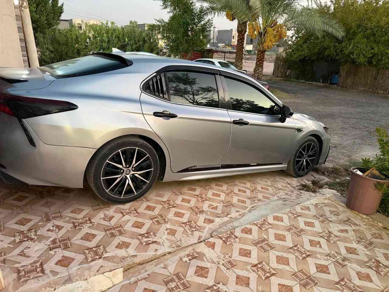 كامري للبيع والمراوس حسب القناعه

موديل 2022 رقم صلاح الدين

 (معوقين باقليها 7 اشهر اصير حره)

ضرر السياره فقط الهلال الخلفي كد شبر بدون اي دواخل

 الفئه se بلاص عده الفتحه

مواصفات 
بصمه تشغيل عن بعد 

((3 )انظمه قياده 

جنطه بصمه 
ترحيب أبواب
ابواب بصمه

ماشيه 116
تبريد ثلج 
صدر امامي خلفي شرط 
السياره متعوب عليها متصرف ربع 

الرقم ***********   (المكان صلاح الدين تكريت)

السعر 190وبيها مجال
