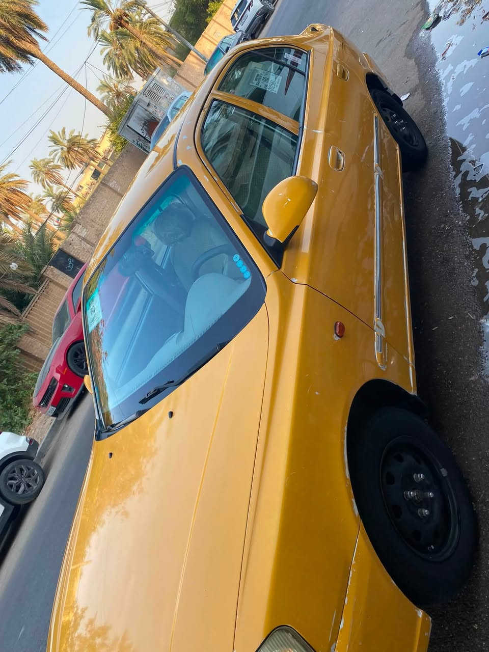 سلام عليكم فيرنا للبيع سياره نضيفه تخم تاير جديد صدر جديد غير معيوده سعر ٧٠ وبيها مجال قليل مكان السياره بل اعظميه رقم صاحبها ***********
