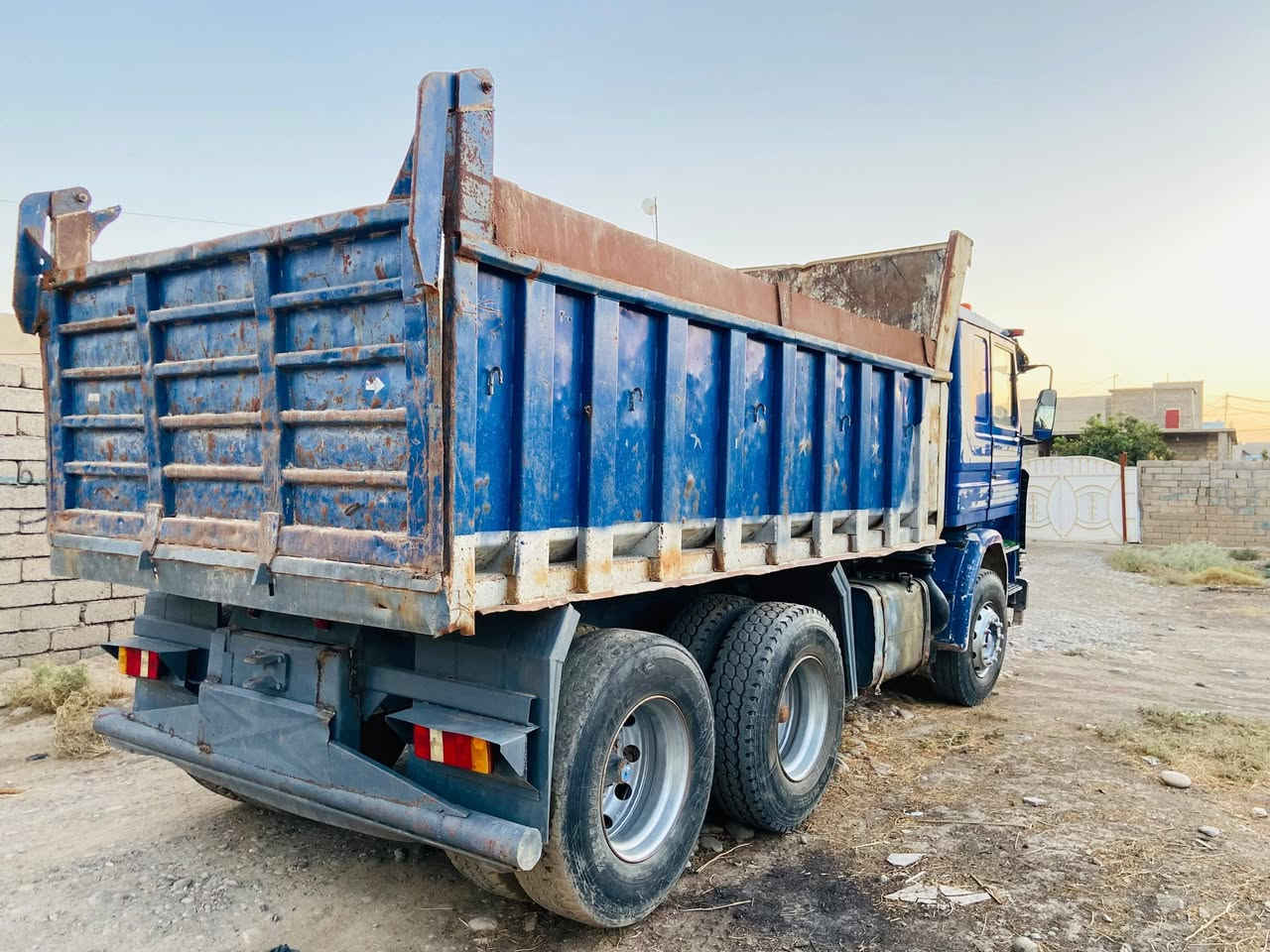 السلام عليكم للبيع سكانيا گلاب 112 موديل 91 سياره نضيفه وجاهزه للشغل مباشرتاً مابيها نقص رقم نينوى الماني سنويه لل 2029 الشرعي من الشرقاط شرط التحويل تستلم حصه گاز السعر 137 وبيها مجال مكان السياره الشرقاط الاتصال على الرقم ‭***********السلام عليكم للبيع سكانيا گلاب 112 موديل 91 سياره نضيفه وجاهزه للشغل مباشرتاً مابيها نقص رقم نينوى الماني سنويه لل 2029 الشرعي من الشرقاط شرط التحويل تستلم حصه گاز السعر 137 وبيها مجال مكان السياره الشرقاط الاتصال على الرقم ‭***********
