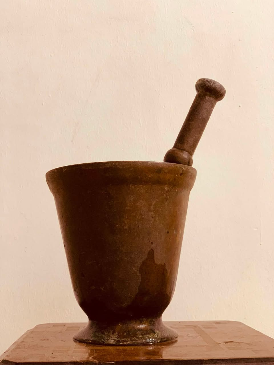 للبيع • قطر ١٨سم • وزن ٨كغ
