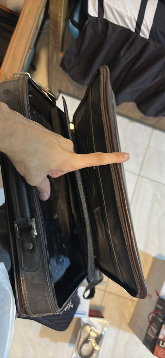 مستخدمة نظيفة مابيها شي وتحتوي على حاسبة الكترونية شغالة
السعر 25
*********** بغداد, العراق
