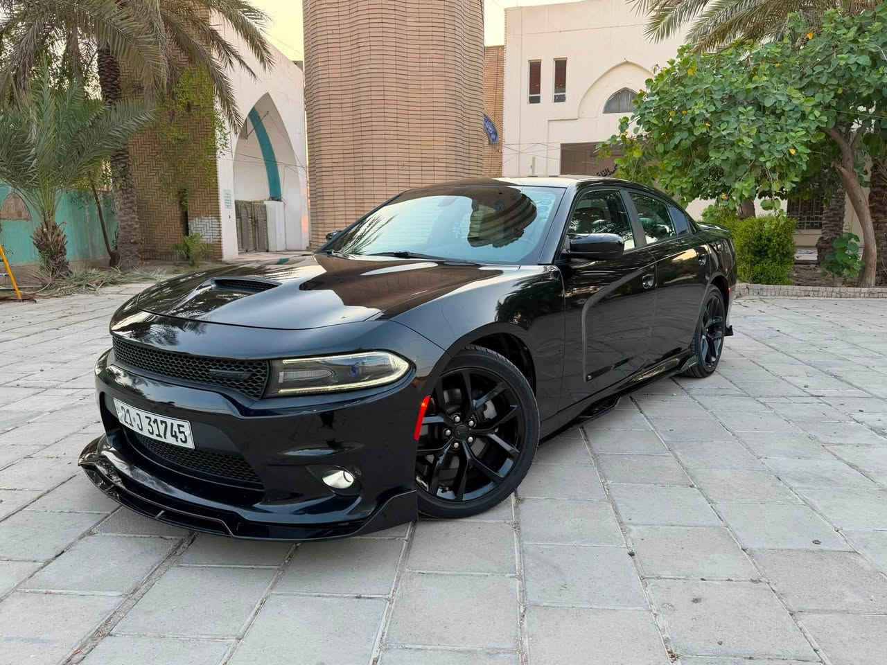 السلام عليكم
للبيع فقط دودج جارجر ٢٠٢١ 

السيارة Gt اصل سوبر تراك 
بجم كبس دعاميات بدون صبغ
حادثهه بابتين جهة السايق وشويه بالجاملغ الخلفي
السيارة جديدة جداً جداً تصليحهه درجة اولى
رقم سليمانية بأسمي تحويل مباشر 
مكينه گير صدر تبريد كلشي مكفول
لارصعات لابارد لاحالوب

مواصفات السيارة معروفه 
بصمة وشاشه وكشن جلد حضن
حساسات 
مواصفات الجيتي العادية 

سيارة اي نقص مابيهه ابد ابد
ضايفلهه اني دفيوزر ابو النشرة
ودوسات srt ولحية ٣ قطع srt 
سكوبات جام وداخل كاربون
وتغليف مرايات سوبر مان
يعني مرتبهه لاخر حباية

السيارة باسمي ومكاني بغداد 
سعرهه ١٩٦ وبيهه مجال
***********

