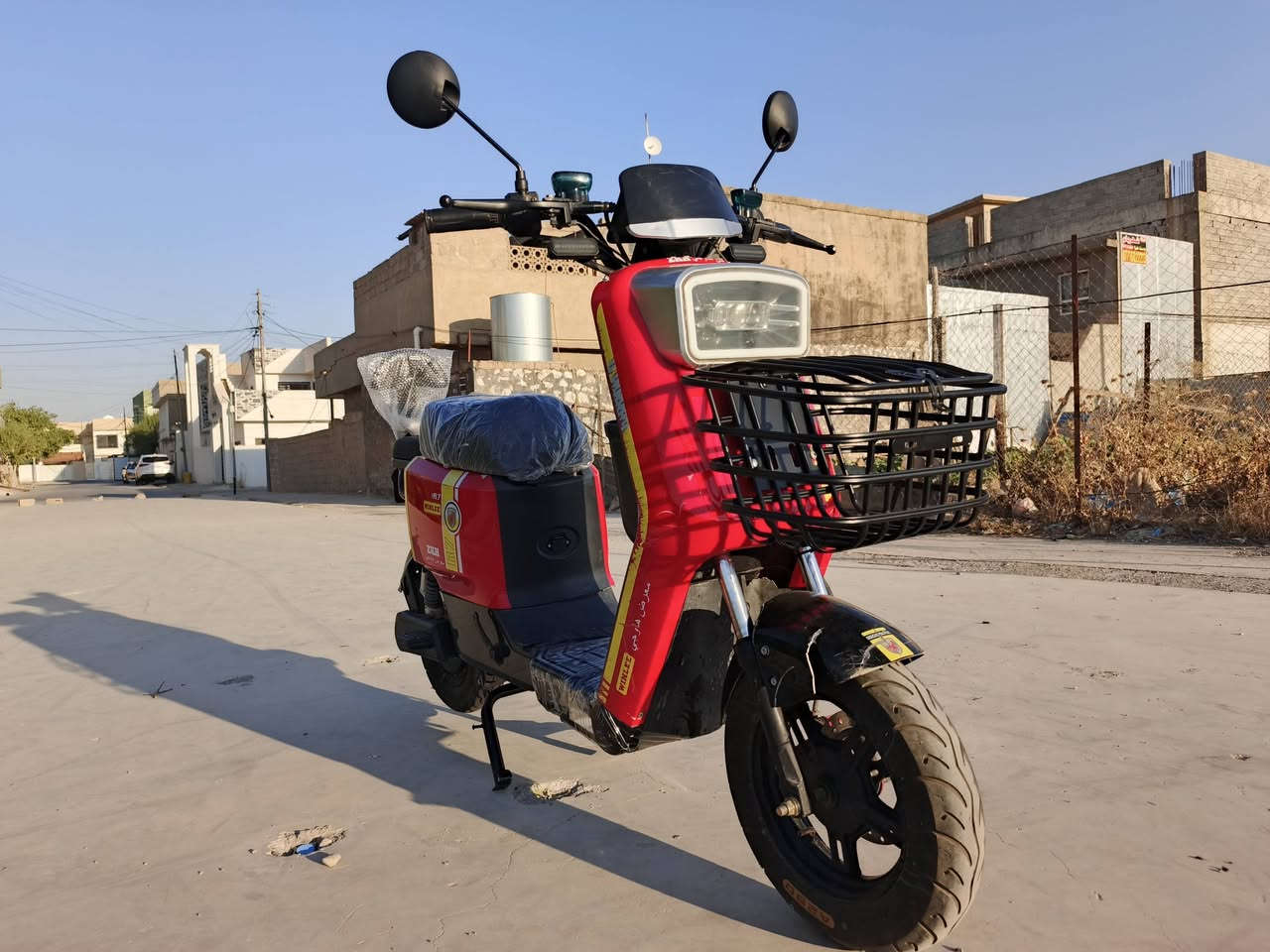 بايسكل شحن R7 للبيع ٥ بطاريات
نظام الرجوع للخلف
نظام الإشارات والرباعي
كشن أمامي جديد
كشن خلفي جديد
سلة جديد
تچوة جديد
ستاند جديد
مرايات جانبية جديدة
٤ بطاريات نظيفات بطارية وحدة جديدة
جامرلغ خلفي جديد
الموقع كركوك طريق بغداد ***********
السعر 550 بيه مجال للشراي
