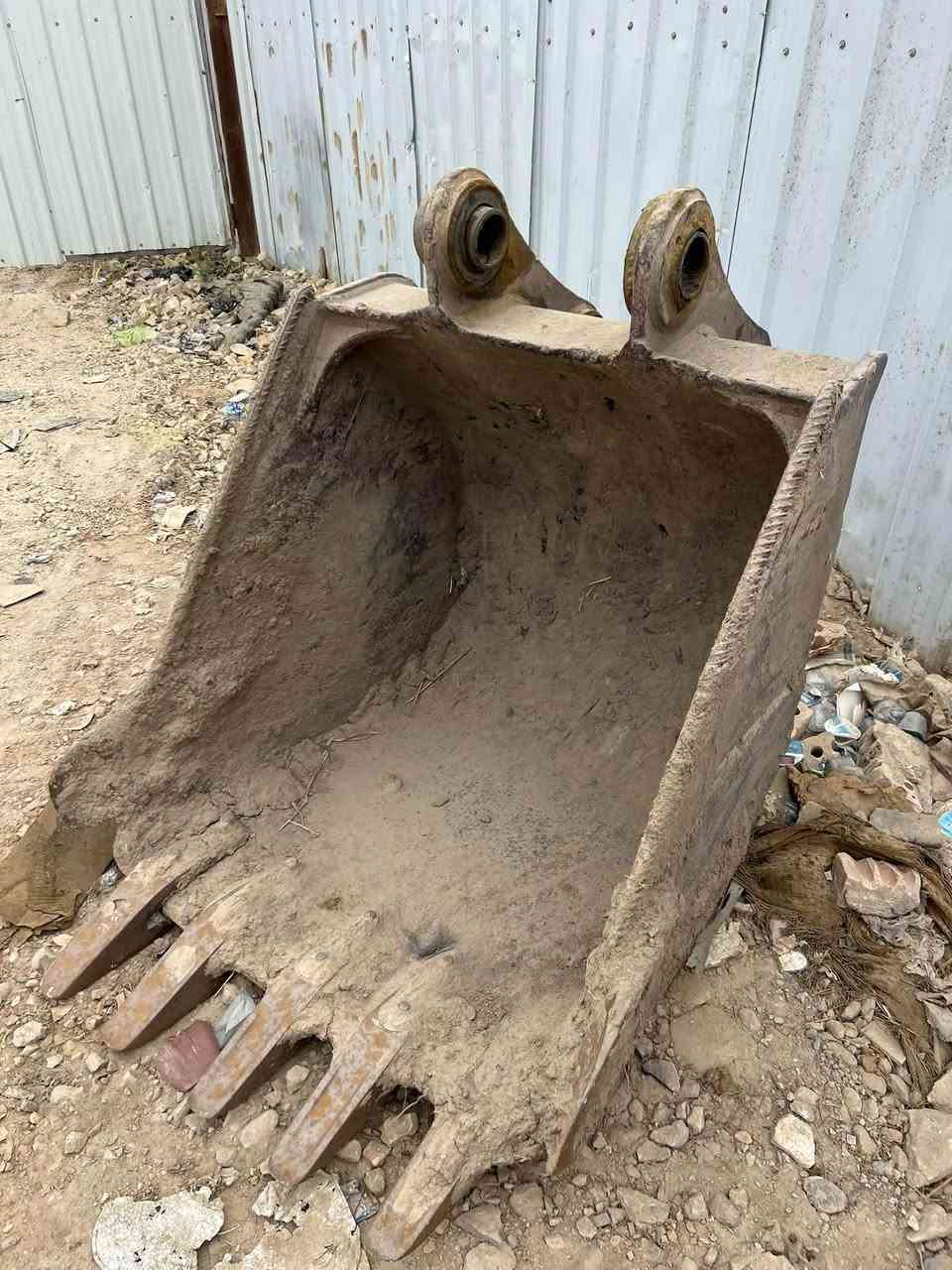 بوش سنون • نظيفه • بابل الشوملي