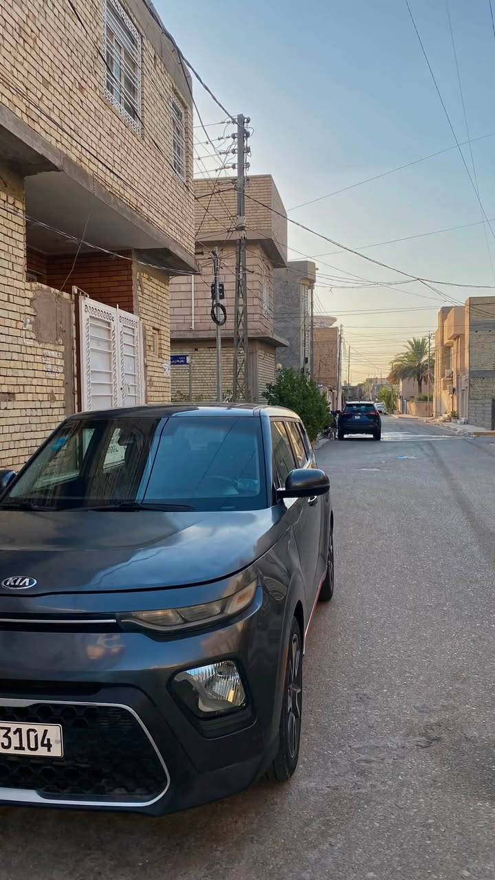 سلام عليكم سيارة صول 2020 فول مواصفات 1/1 مكينة 2000 دوش السيارة السونار موجود بالصور السعر 125 

للتواصل *********** العنوان كربلاء
