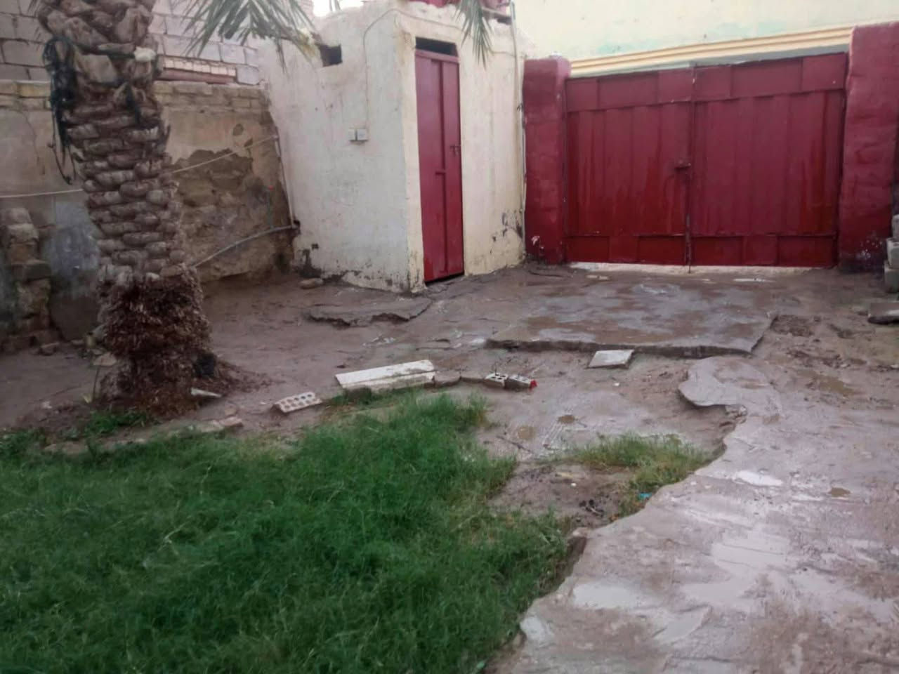 الدرللبيع طابو صرف تبليط ومجاري
 
مساحة 110

مكانه بابل الحمزه الغربي حي العسكري قرب ساحه كلبجه
رقم  ***********
