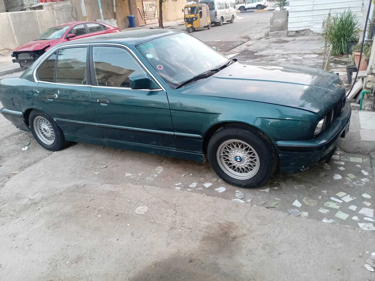 بي ام موديل 90 حجم 500 سيارة عاطلة رقم بغداد تحويل مباشر بدون اي ضربة السعر 26 قفل عنوان بغداد ***********
