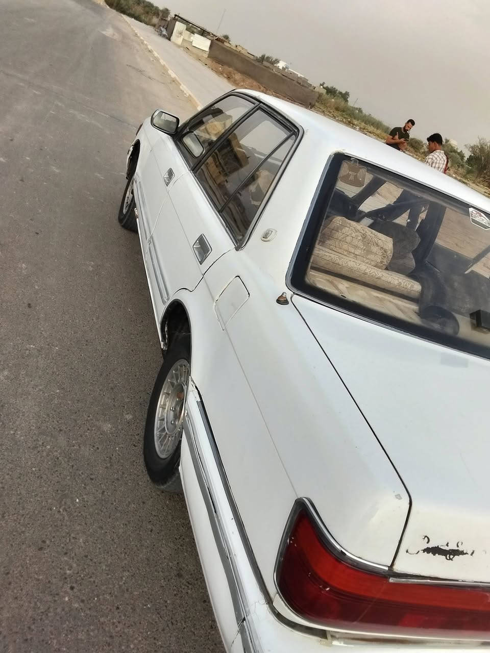 السلام عليكم سيدان موديل85 رقم قادسيه ينكليزي بسمي السياره حداديه جديد كهربائيات كله شغاله لايت زنون جام اوتو سنويه مجدده 29 السياره جاهز مكان الديوانية تبريد شغال ثلج سعر35 وبيه مجال الرقم ***********
