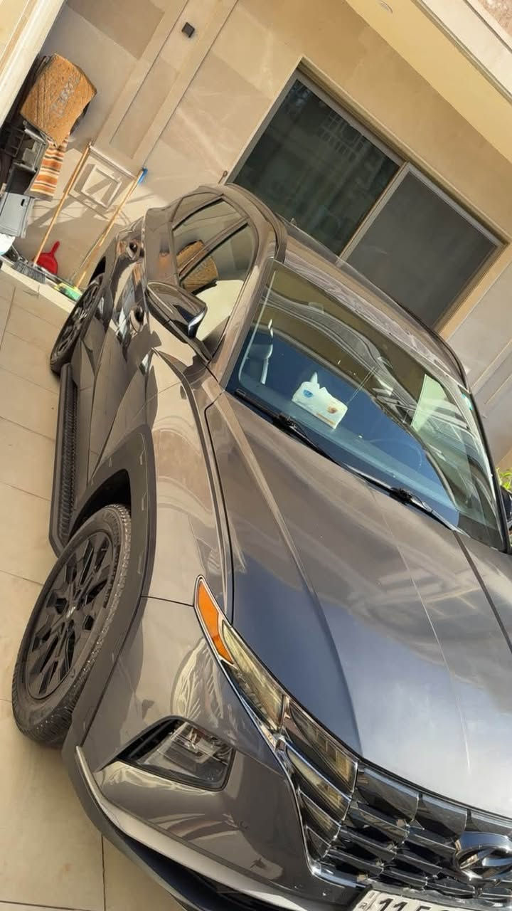 توسان موديل 2024 XRT وارد امريكي 
فول مواصفات بصمة 2.5L GDI  
فول رادار أمامي جانبي خلفي

السلام عليكم اخواني ..
توسان 2024 XRT مميزة  معدلة من الشركة جديدة  اخت الزيرو مواصفاتها حلوة حادثها سطحي صبغ بس بنيد بدون دواخل بدون شاصي وبدون ايرباك وتفاصيلها 
كالأتي :
- محركها 2.5L GDI 
- فول رادار أمامي جانبي خلفي مع أوتو ستوب 
- خروج عن المسار وسايد بريك كهربائي 
- كشن كهرباء وتدفئة بالكشن
- شاشة ديجتال مع شاشة ميديا كبيرة متعددة الوظائف و Carplay  
- شحن موبايل واير ليس
- بصمة مسح مودكمة وتشغيل عن بعد وانارة ترحيب
- انارة محيطية متعددة الالوان 
- صندوك كهرباء 
- تبريد شاشة مناخين منفصلة مع خاصية ريفريشر 
- أوتو هولد نزول منحدرات اطفاء تلقائي درايف مود 
- تطعيم دشبول وابواب قماش وفورميكا مميز 
- منافذ شحن مختلفة واشاير بالمري 
- حادث بس بنيد و مبدل و مصبوغ 
- السيارة ماشية 18 الف miles جديدة بمعنى الكلمة كاملة جديدة بحالة الوكالة وصيانه كامله جديده قبل ٥٠٠ كيلو كل الفلاتر والبلكات مبدلات جديده صار شهر تقريبا 
- ويل جبير 19 بلاك ادشن ودوسات بلادية مضافة من الشركة 

السعر 210 ورقه وبيها مجال حق الجيه 

  مكان السياره بغداد السيدية 
للمعلومات الاتصال : 
***********
