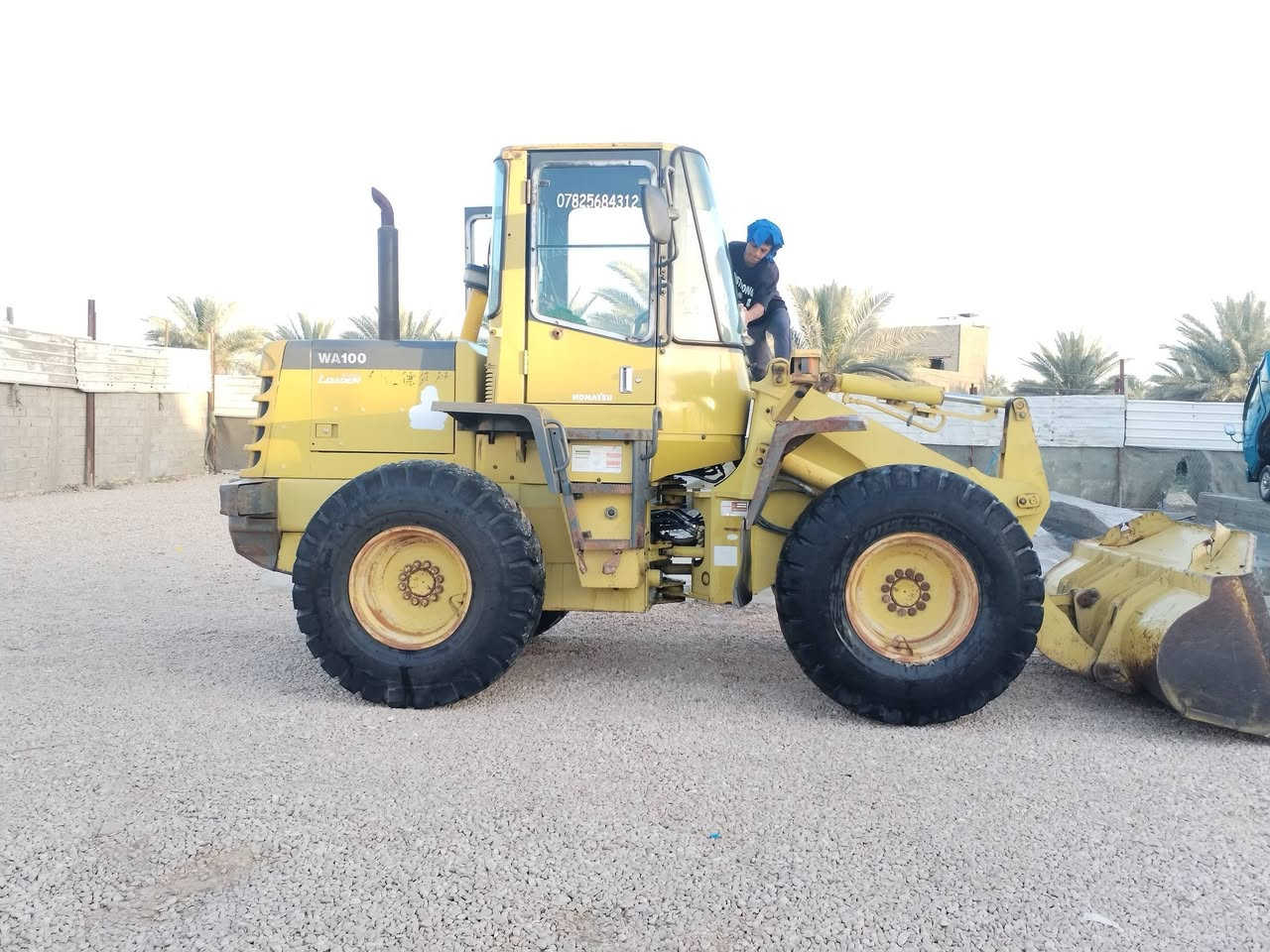 سلام عليكم شفل كاموتسو حجم 100مكينه 6 سلندر كير ميكانيكي مكفول بعده منفس  السعر 280وبي مجال ملاحضه خير متواجد على الفيس الرقم ***********
