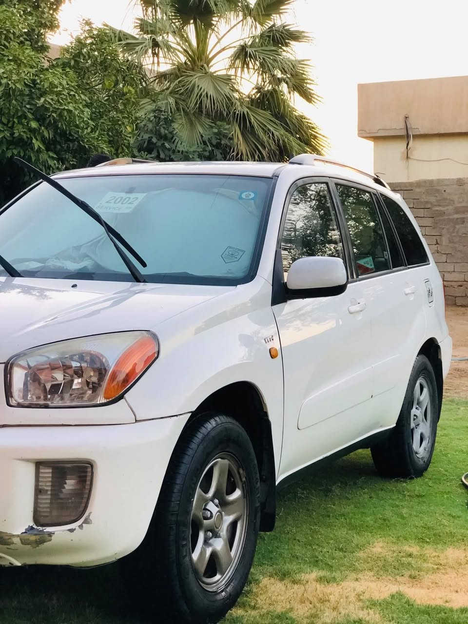 السلام عليكم راف فور 2002 كير عادي ومحرك شرط صدر جديد تخم تاير جديد كهربائيات كلها شغاله تبريد ثلج يرهم مراوس حسب القناعه ويرهم بيع رقمها كركوك الاستفسار على الرقم السعر 52 وبيها مجال ***********) العنوان صلاح الدين قضاء بيجي
