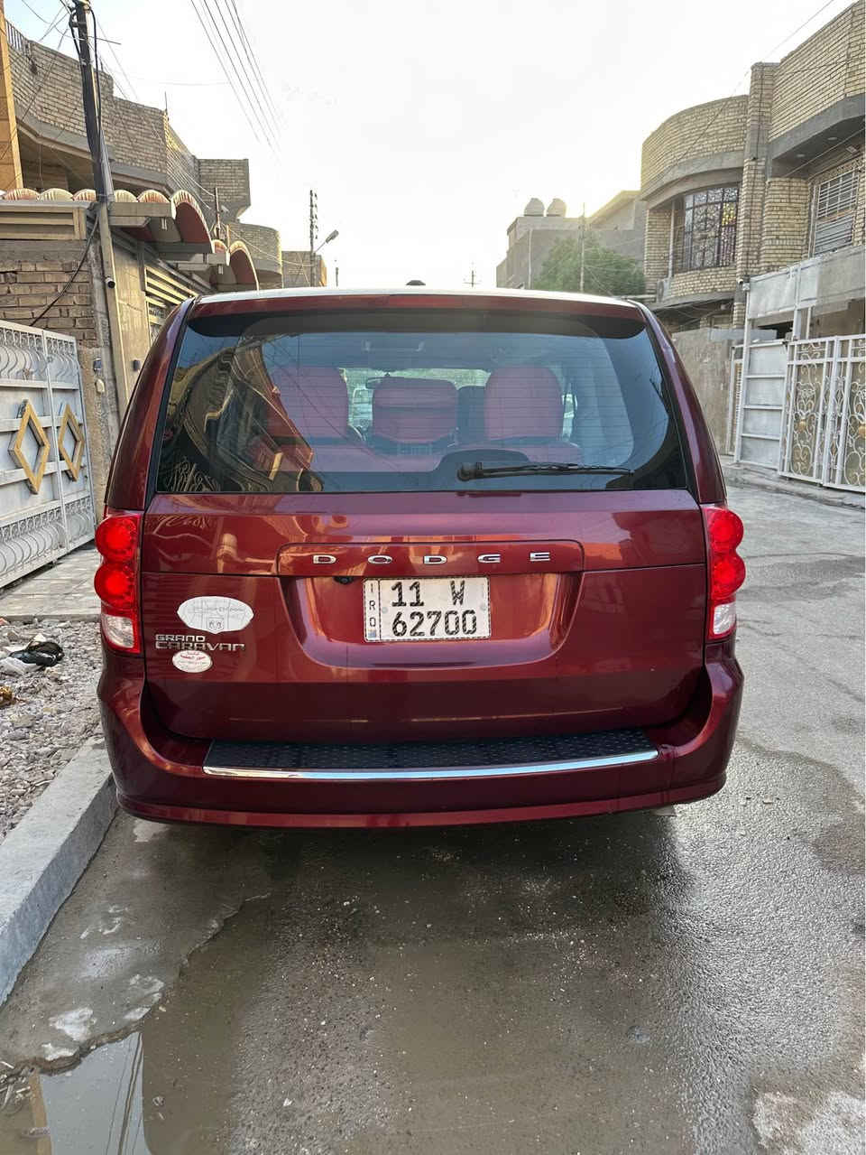 دوج كرفان للبيع SXT 2018 - ماشية 88الف ميل ❤️🔥

• 🚙 محرك 6 سلندر 3600 سي سي
• 🛣️ ماشية88 الف ميل فقط
• ❄️ تبريد 3 قطع
• 💡 منظومة زنون عالي وناصي
• 🔩 تخم تاير جديد
• 💺 كشنات بلع منفصل
• 🌡️ الحماوة ما تعبر النص نهائيًا
• 🎮 تحكم من الستيرن
• ♻️ نظام ECO الاقتصادي
• 🛞 بيبان وصندوق ميكانيك (ليست كهربائية)
• 🔄 رقم بغداد الجديد وتحويل ثاني يوم

تفاصيل الحادث:
🚧 صبغ جهة اليسار بسبب حادث في بغداد، موضح بالصور
🚧 باب الجانب الأيمن أيضًا مصبوغ لغرض توحيد اللون والمظهر الجمالي
بيها دخانه بيضه فقط عند التشغيل

الموقع: بغداد - العبيدي
رقـم صـاحـب السـيـارة: ‭***********‬

السـعـر130 وبيها مجال بغداد, العراق
