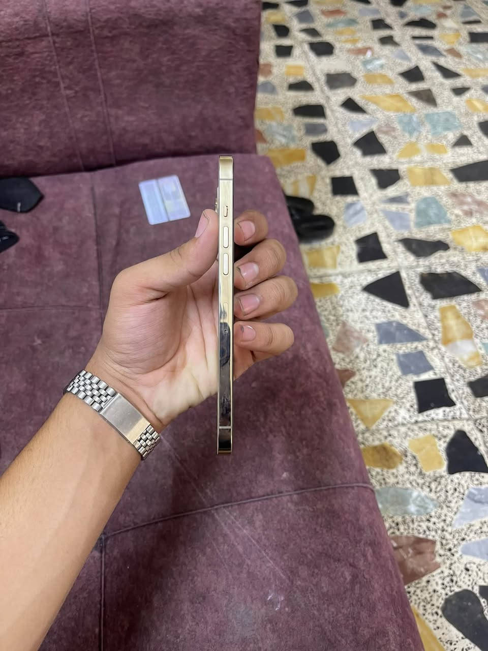 آيفون 12 برو ماكس • ٢٥٦ • مكسور ضهر