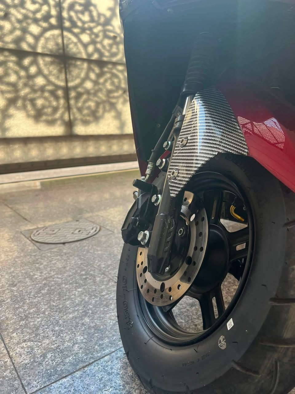 السلام عليكم موطور  للبيع مرتب نظيف 6بطاريات 4كير موطور حديث  كامل مواصفات اي خلل مابي *********** خاص موجود  للتواصل على الرقم
