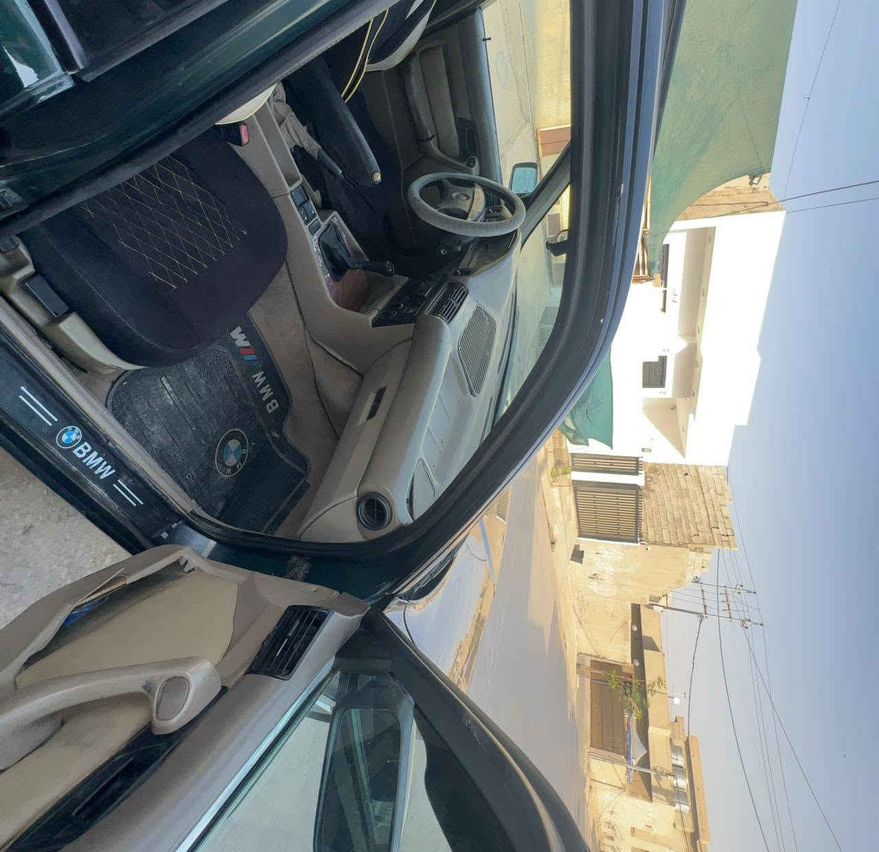 BM
مۆدیل 1994
525گێرعادی
دووجام کارەبای
سڵایت 
یەک دینار مەسروفی تیانیە
عامە بۆجوانی 
سەنەوی تازەیە تا2031
بەناویی خۆمەوەیە 
کۆبۆنی بانزینی هه یە 
سعری 48مامەڵە 
***********
***********
