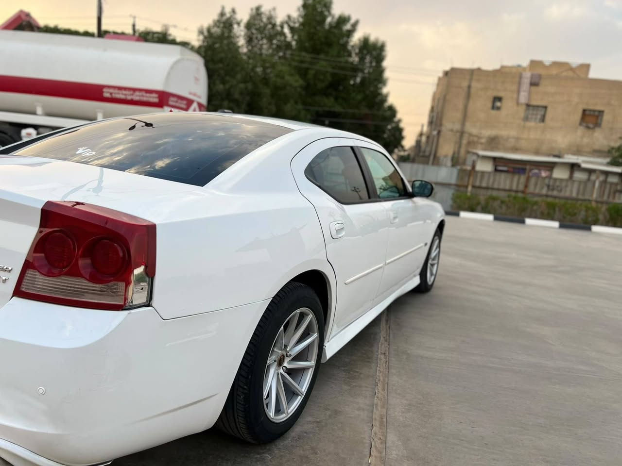 جارجر • ٢٠١٠ • صبغ فقط