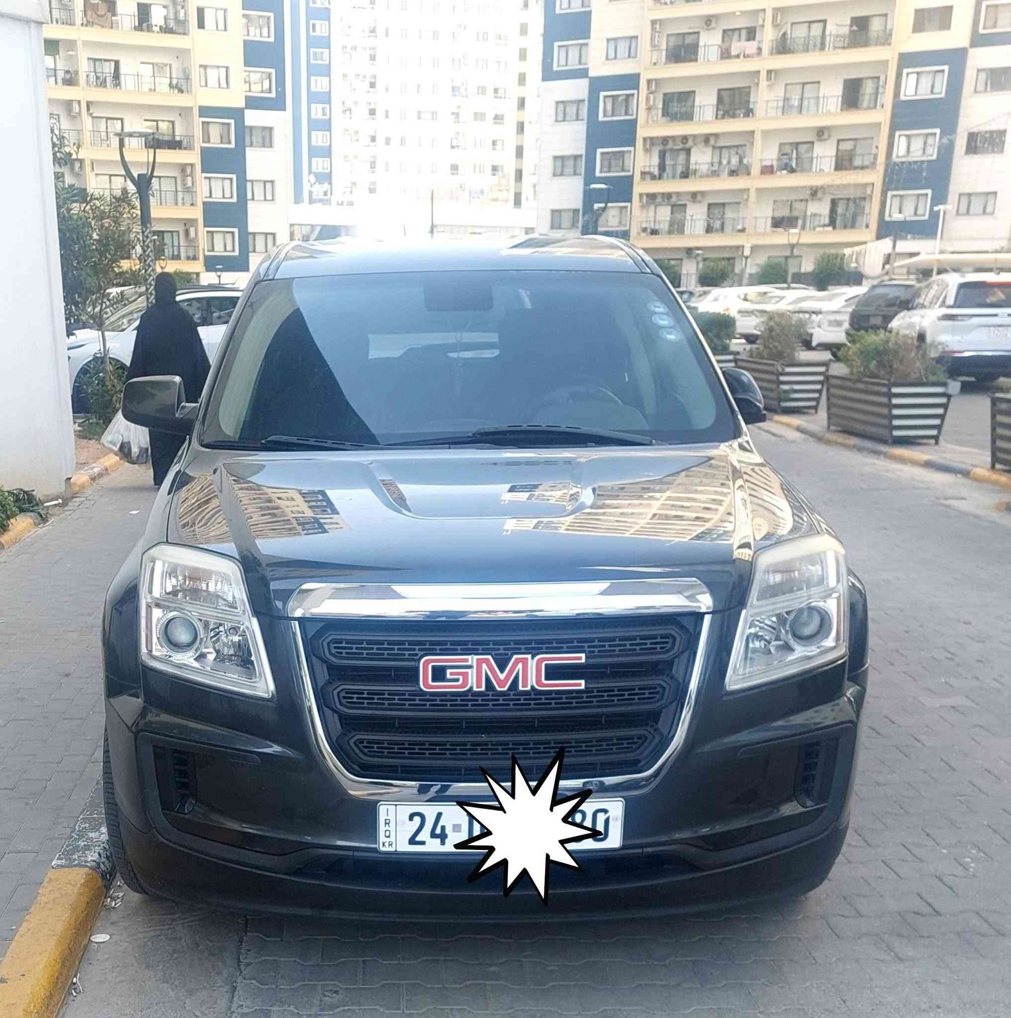 السلام عليكم .جمسي تيران ٢٠١٧..رقم دهوك جديد سنويه ٢٠٢٩.فحص جديد.ماشيه ١١٠ كيلومتر .محرك ٢٤٠٠ .٤ بستم تبريد ماشاءالله .اقتصاديه..مواصفاتها معروفه شاشه لمس بلوتوث تحكم سرعه ..حادث بسيط موضح بالصور فقط قطعتين ونص .تايرات جديده ماتحتاج مصرف اي شي ..تواجد السياره موصل أو دهوك ..سعره ١١٠...ومجال ..التواصل على الرقم (***********)...
