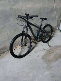 عندني بايسكل جبلي حجم 26 شركه BMX GRT برازيلي  وكسره حاويه للبيع  البا...