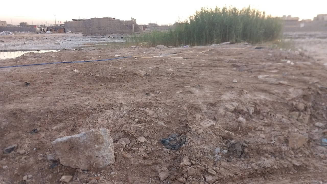 سلام عليكم قطعه ارض للبيع مدينه الصدر الحميديه نهاية شارع المعسكر قطعه شرط ركن دربونه  10×10مربعه تصال***********
