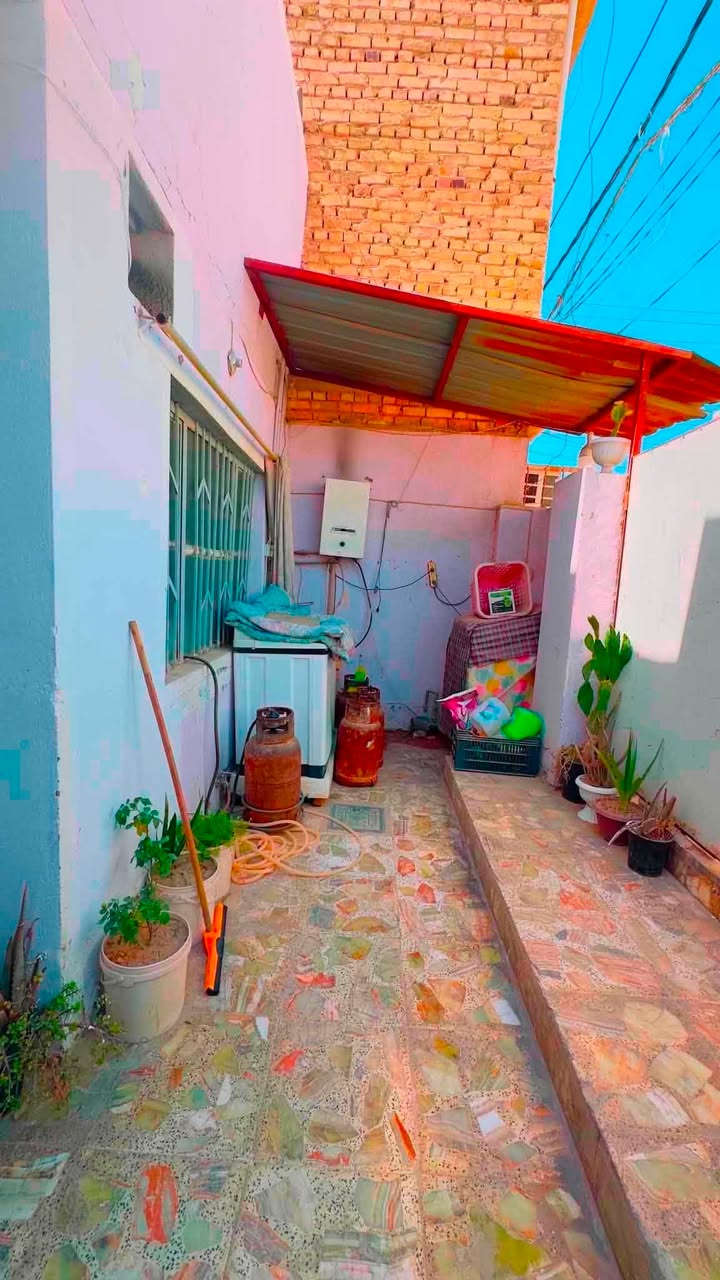 بيت للبيع طابو صرف المساحة108 الموقع الاسكان قرب المرور يحتوي على صحيات داخليه وخارجية وغرفتين جوه ومنور داخل غرفه وغرفتين فوك الواجه 8عرض فرع9  الاستفسار
***********
***********

