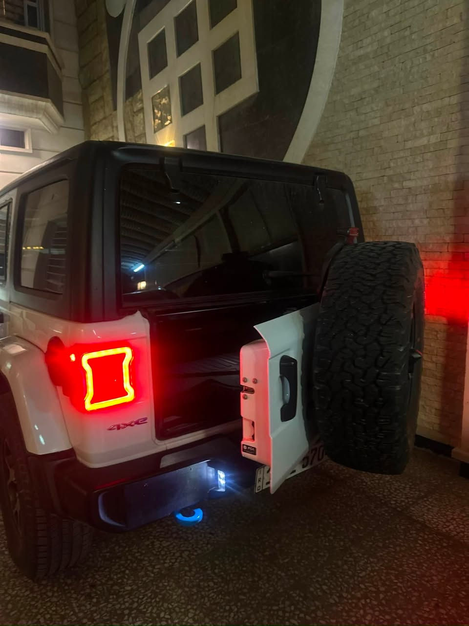 ياالله
السلام عليكم جيب رانكلر صحاري. 4Xe 2023   

Jeep Wrangler Sahara 4Xe 2023 wait 2.0L 4 

حجم المكينه : 2000 تيربو + هايبرد + هجين شحن منزلي

375hp

المسافه المقطوعه : 52 الف كيلو      

                       الضرر : القماره مبدله 

وضرر خشم البنيد

#المواصفات 

1.قماره تتفصخ صير كشف

2.بصمه 

3.لوكير

4.كشافات عدسه

6.شحن خارجي

7.هيتر بالاستيرن 

8. شاشه

9.هيترات بالكشنات

10.تشغيل عن بعد

11.كشنات جلد

12هيترات بالكشنات

13. دمام خلفي

14.كامره خلفيه

 

#السعر  :250  ورقه وبيها مجال
اتصل وتدلل 
متوازي علبيع

مكاني بغداد حي الخضراء 

تفاصيل اكثر هذا رقمي  تحياتي

***********

واتساب
