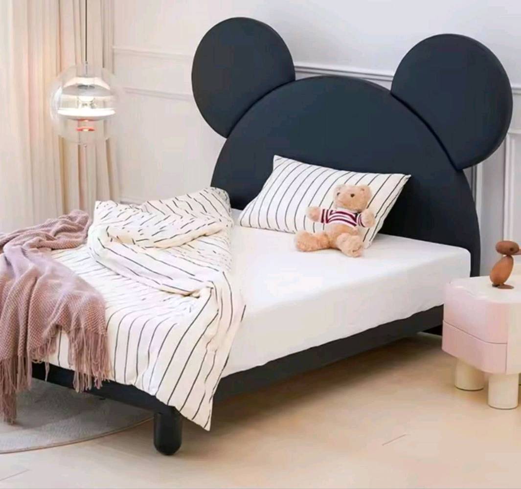 🛏️ سرير خزن شغل عراقي ممتاز 🇮🇶✨

📏 قياس نفرين
💰 

🎨 عند تثبيت الطلب لازم اختيار اللون من المسطرة.

🚚 التوصيل:
بغداد 5 آلاف | أطراف بغداد 10 آلاف | المحافظات 35 ألف السعر 300000 الف التفاصيل في رقم واتساب ***********