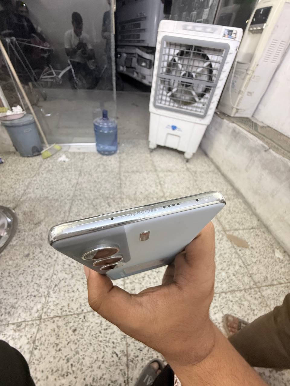 نضافة 100٪
السعر 275 عنواني بغداد المحمودية 
الجاد بالشراء يتصل ***********
