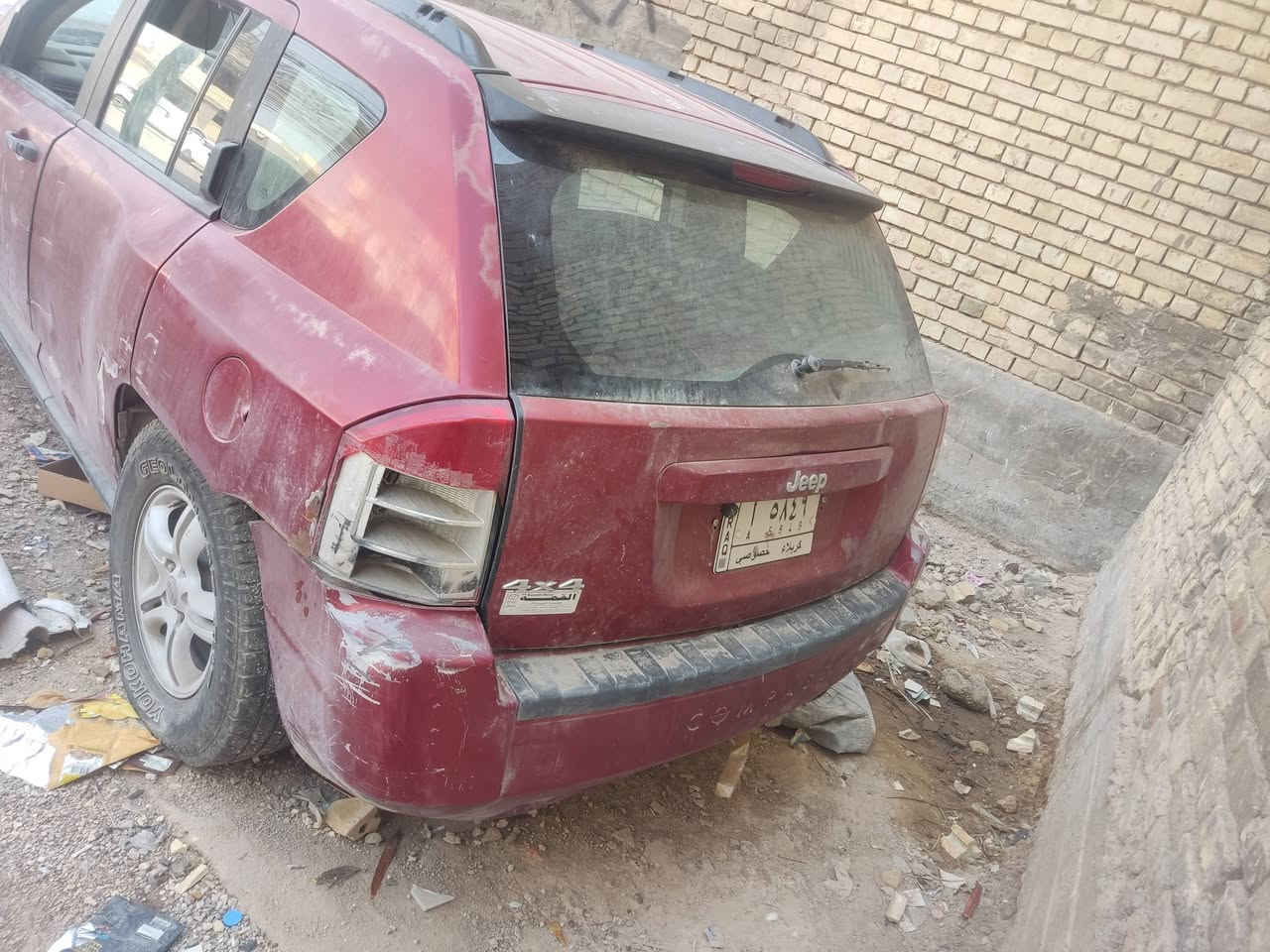 جيب كومباس 2007 السياره سويت بيها حادث بالبجم وهاي صور الحادث السياره سابقا جان بيها قطعتين السياره باسمي رقم كربلاء مع العلم ضربه السياره مو حسب قويه مواصله للدواخل السياره بكربلاء ابيعها على وضعها 37وبيها مجال السياره تجي تشوفها تقتنع وتاخذه يبقه الك يمي بس مداور  
***********واتس واتصال 
***********اتصال فقط
