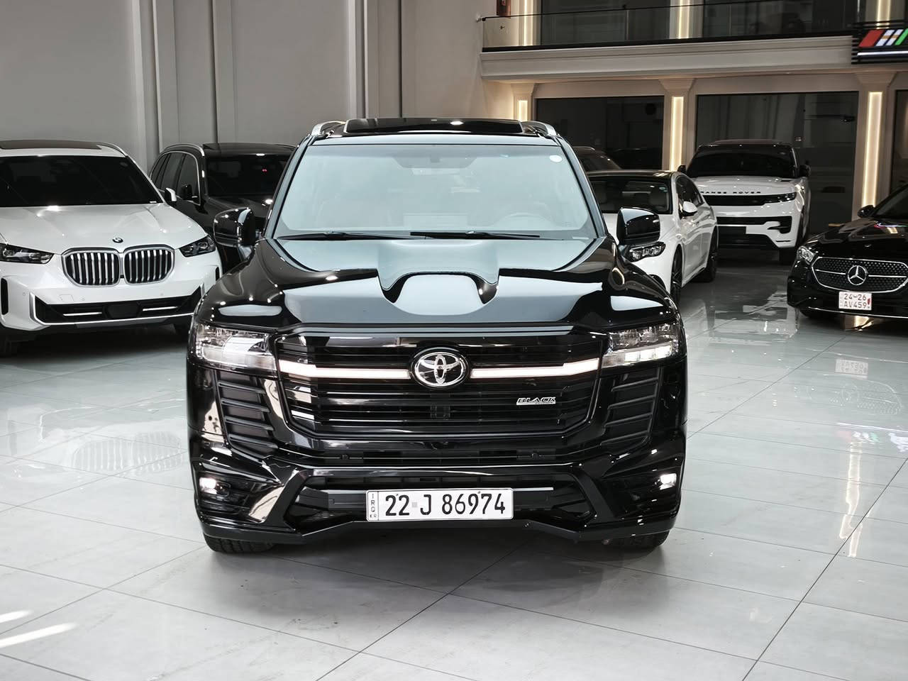 تويوتا لاندكروزر GXR 2023
GXR محدثه Limited
ماشيه 67.000 كم 
محرك 6 سلندر تنفس طبيعي 
شركة مهند 
مكفوله من الصبغ 
بيه شبر تعديل PDR باب السكن 
السعر 59.800$ وبي مجال بسيط 
العنوان اربيل 
***********
***********
