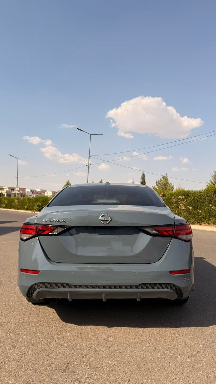 نيسان سنترا (SV) موديل 2025
حجم المحرك :2.0 V4  
الضرر صندوق ربعه مصبوغ و شويه تعديل بارد صورة الضرر بالمنشور. 

{ايرباكات كلها سليمه}

الممشى 19 الف. 

 مواصفات/

شاشة لمس
كاميرا خلفيه 
حساسات اماميه و خلفيه
رادار امامي
رادار جانبي
نقطه عمياء
ابواب  بصمة
بصمة تشغيل 
نظام (𝐄𝐂𝐎)
نظام (𝐒𝐏𝐎𝐑𝐓)
مانع انزلاق+𝐀𝐁𝐒 
كشنات كهربائي
تبريد امامي و خلفي 
لايتات (𝐋𝐄𝐃) ليـــد
بكلايتات (𝐋𝐄𝐃) ليـــد

السعر : 144 وبيها مجال للطيبين
‏ 
رقم الشاصي : 3N1AB8CV4SY249871

 ☎️ ***********

عنوان: اربيل
