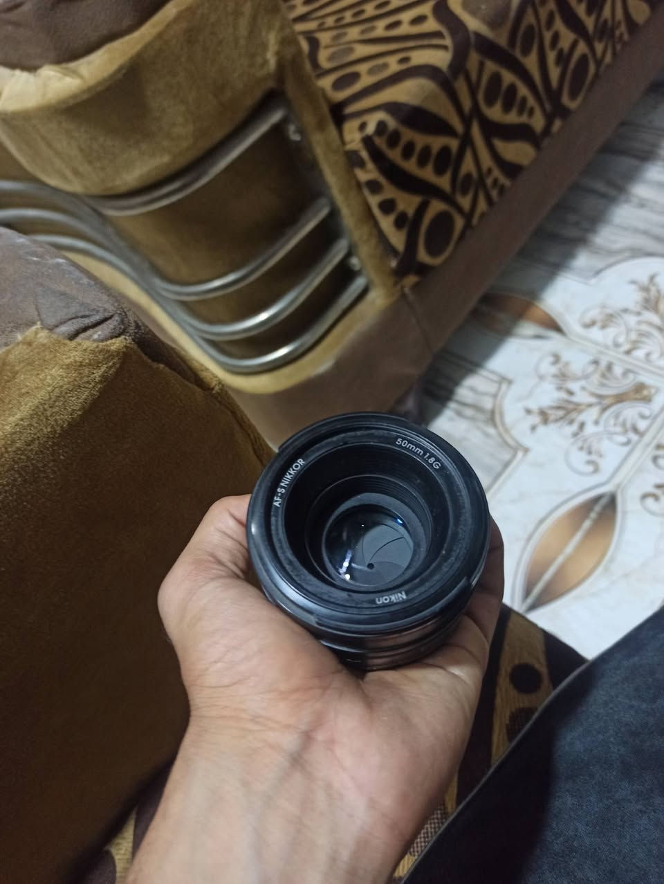 متوفر عدسه 50mm عزل فول اخت الجديده. قيم وخذ بل يرضي الله رقمي لل تواصل *********** موجود بي وتساب
