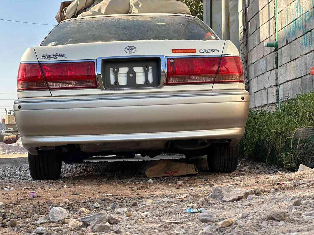 السلام عليكم جنون دكمتين سلايت فتحة كرستال اصل قرار ١٠٢ تسجيل جديد  بأسمي خضراوي موديل ٢٠٠٣ كفالة عامة سيارة زيرو ٤كشنات كهربائي بردة كهربائيه كامرات جانبيه اريل امامي حساسات امامي خلفي تحوير النجف  بس دشبول امارات مكان البصرة السعر ١٥٥ الاتصال ***********
