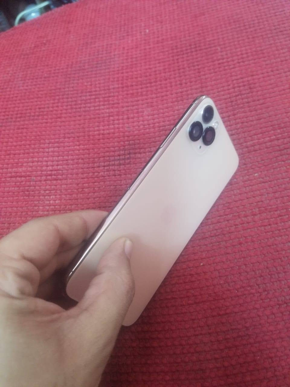 سلام عليكم ايفون 11 برو ماكس بي فقط هاي شاشه خط صاير بطرف شاشه ميثر بشي جهاز ممفتوح بطاريه بلاديه مالته ميصرف شحن شرط كله شغال فيس ايدي شغال تاخذه عل فحص مكاني اعظميه سعره 175 الف ذاكرته 64 بطاريه 75 شراي يتصل عل رقم ***********
