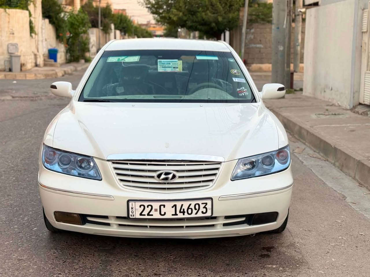هونداي ازيره 2008 خليجي كلش حلوه ونظيفه جاهزه من كلشي فول مواصفات فقط بدون سلايت .شرط تجي تشوفها بعد احلى من الصور . محرك 3300 المرغوب شادلها جديد مال كصه اوربي .شرط مكفوله من الحادث لون السياره ابيض صدفي بيها أماكن قليله فقط كلير .رقم اربيل باسمي قبل يومين حولتها يعني جاهزه من كلشي تحويلها ما طول ساعه .سعر 85ومجال حك جيا فقط عنوان اربيل 
***********
***********
*********** أربيل, العراق
