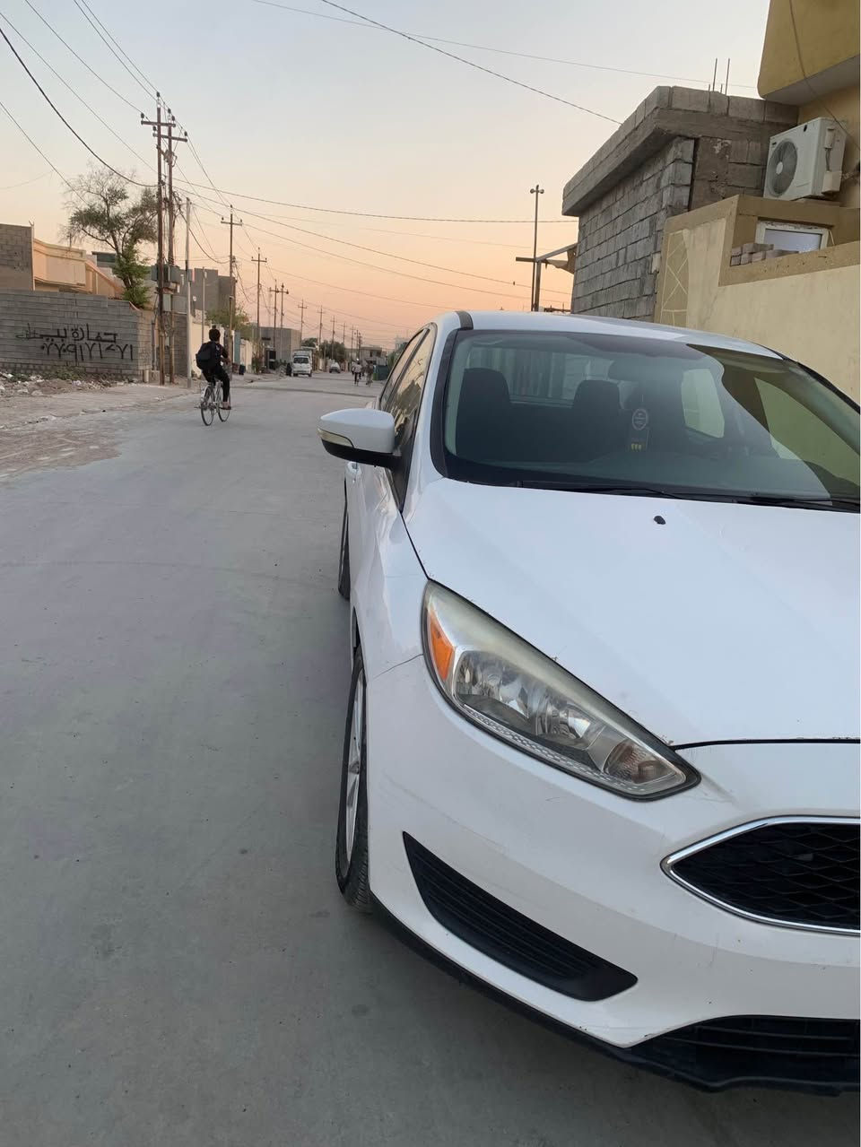 سياره فورد فوكس موديل ٢٠١٧  دوو بارچەی سبوغە بۆنید وچاملغ تەبریت تەتفیەئیشەکات گیر عادیەرەقەم هەولیر سەنەوی تا٣١ تازەیە بەناوخۆمە سیارەیەکی توندوو تۆڵە رەقەم موبایل. *********** كركوك, العراق
