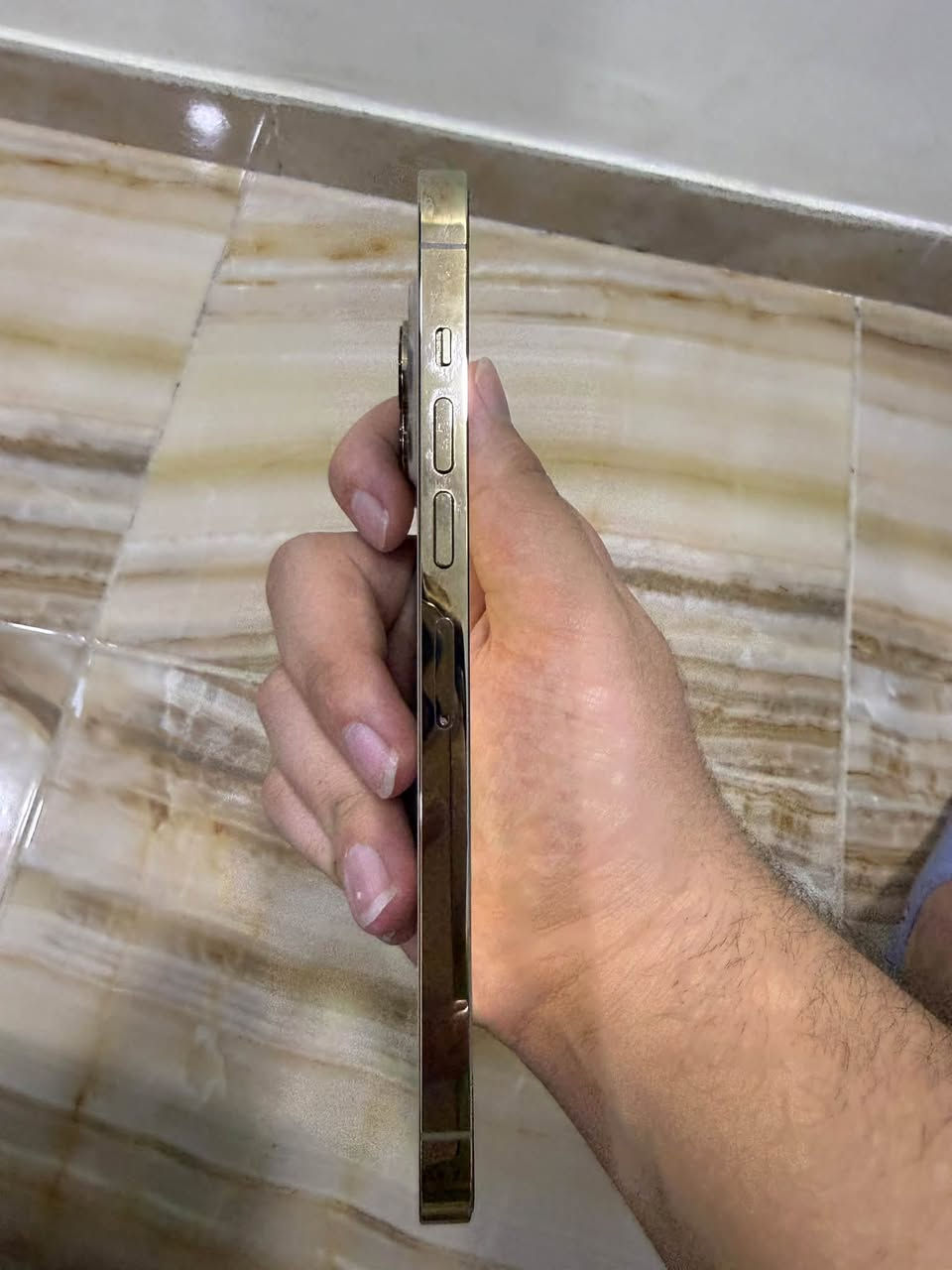 آيفون ١٣ برو ماكس ٥١٢ • ذهبي • شاشة مبدلة