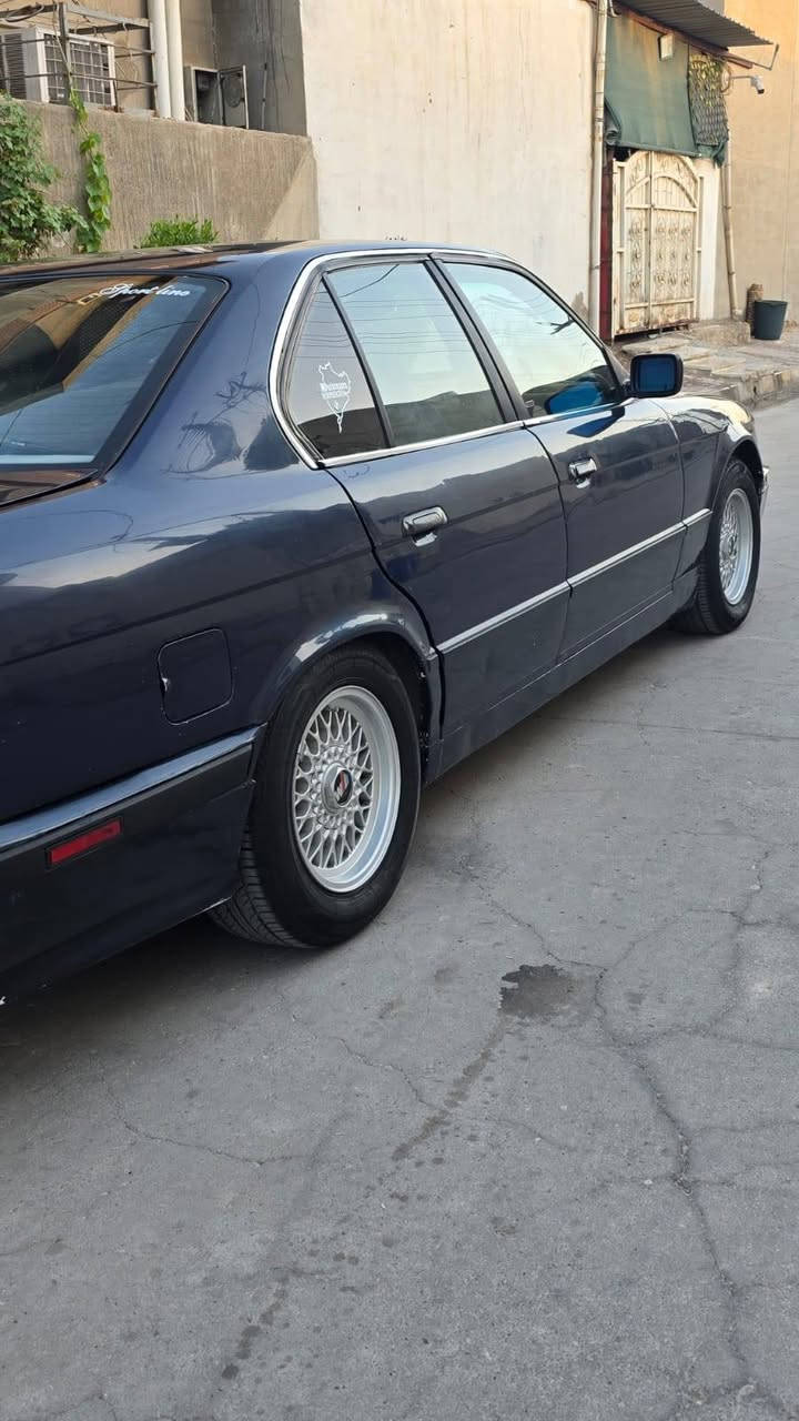 للبيع بي إم 525 محرك بومه موديل 1990 بدون ضربه بطاقه بانزين رقم أربيل لل 30 كير أوتوماتيك نضام عادي و S سعر 60 عل استفسار *********** مكاني كركوك حي عسكري
