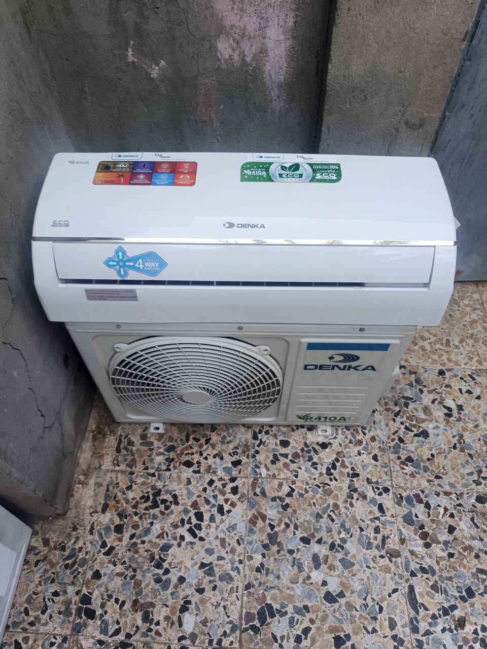 سبلت 1 طن دنگا اقتصادي 
للبيع بسعر 325 الف غاز 410 اقتصادي يشتغل ع السحب 
جديد مشتغل 4 اشهر فقط كامل ملحقات مكاني جسر ديالى 
***********
