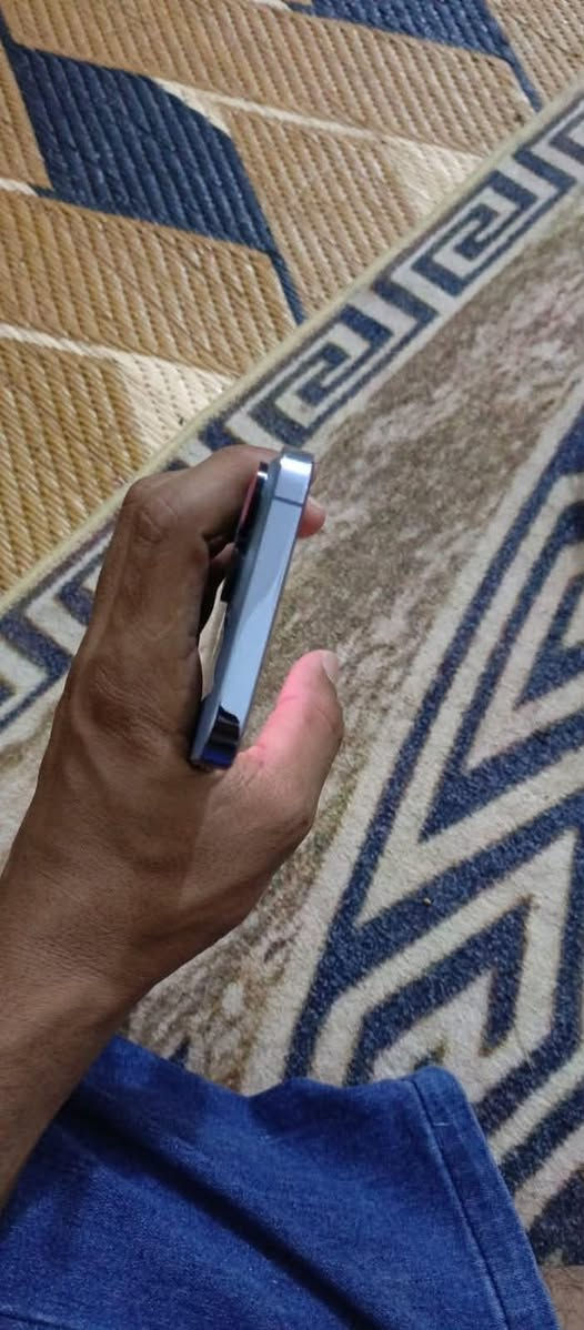 آيفون 13برو ماكس مكفول كفاله عامه ما داخل صيانه نظافته 95‎%‎ ،بطاريه 81 ذاكره 256 السعر 700،مكاني بغداد رقم الهاتف ***********،متواجد على الخاص ،واتساب.
