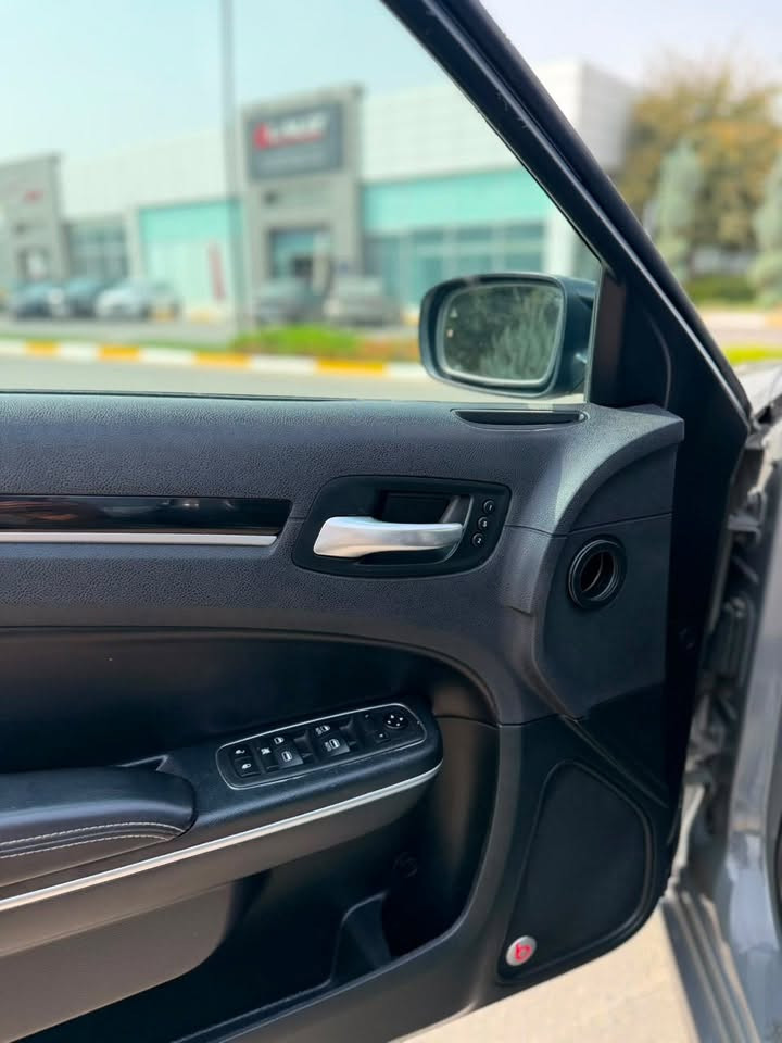 كرايسلر 300S • ٢٠١٨ • فول مواصفات