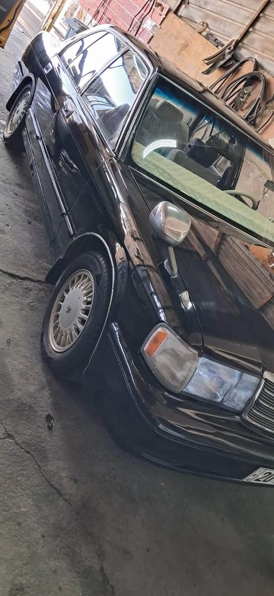 سلام عليكم
السياره للبيع جاهزا ان شاءلله 
نقص فقط كمبريسر تبريد قبل يومين وكف 
والباقي كلشي جاهز وان شاء لله يشوف خيرها الياخذها 
معمره جديد وباسمنه ان شاء لله مكاني بغداد شعب
***********

