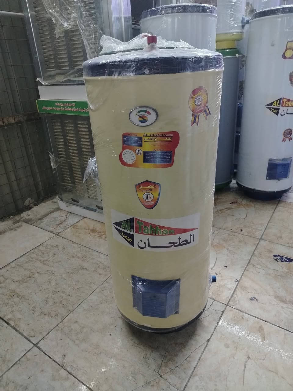 التوصيل مجاني داخل بغداد ومحافظات 10 الف
(عرض لفتره  محدوده  جدا جدا )العنوان بغداد الدورة شارع ٦٠ مقابل المتنزة معرض الرحمن للاجهزة للاستفسار الاتصال على الرقم ***********  سخانات الطحان ومتوفرة جميع الأحجام ولدينا جملة ومفرد واسعار خاصة لاصحاب المحلات التجارية وتقدم لكم معرض الرحمن للاجهزة الكهربائية سخانات (فوم وعازل الحراري علما كل لسخانات فوم وعازل حراري) 
سخانات الطحان 2ملم فوم👇👇👇👇👇👇👇
سخان الطحان 80لتر فوم سعرة 70وتوصيل مجاني داخل بغداد 
سخان الطحان 120لتر فوم سعرة 80الف وتوصيل مجاني داخل بغداد 
سخان الطحان 160لتر فوم سعرة 90الف وتوصيل مجاني داخل بغداد
والان اسعار سخانات3ملم فوم وعازل الحراري ويتحمل بوستر وضمانات لجميع انواع السخانات 5سنوات بدون وصل الضمان يسقط الضمان  👇👇👇👇👇👇👇 
سخان 80لتر  3ملم فوم سعرة 80لف وتوصيل مجاني بغداد
سخان 120لتر 3ملم  فوم سعرة 125الف وتوصيل مجاني بغداد 
سخان 160لتر 3ملم  دبل هيتر فوم  سعرة165الف وتوصيل مجاني بغداد 
سخان 160لتر 3ملم تك هيتر  فوم سعرة 140الف توصيل مجاني بغداد

سخان 180لتر 3ملم فوم  سعرة170لف وتوصيل مجاني
سخان 200لتر 3ملم فوم  سعرة180الف وتوصيل مجاني 
سخان 220لتر 3ملم فوم  سعرة190الف وتوصيل مجاني

ويتوفر لدينا سخان غازي كهربائي 4ملم سعة 200لتر سعرة 290 وسخان 250لتر سعرة 310الف  ضمان جميع السخانات 5سنوات والتوصيل مجانا سخان غاري كهربائي 160لتر السعر 260الف ولتوصيل مجاني 
باب بيتك داخل بغداد للحجز والاستفسار التواصل مع خدمة العملاء *********** وشكرآ لحسن استماعكم وشكرا

