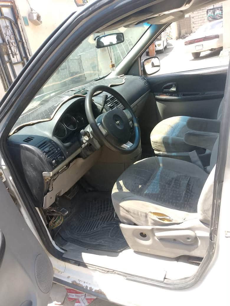 سلام عليكم بلاندر موديل 8سياره مكينه وكير وحداده نضف تايرات نضف تخم رقم بصره را عيه موجود بس تبريده ما يشتغل سياره بلبصره للبيع اومراوس حسب لقناعه سعر 40 رقم***********
