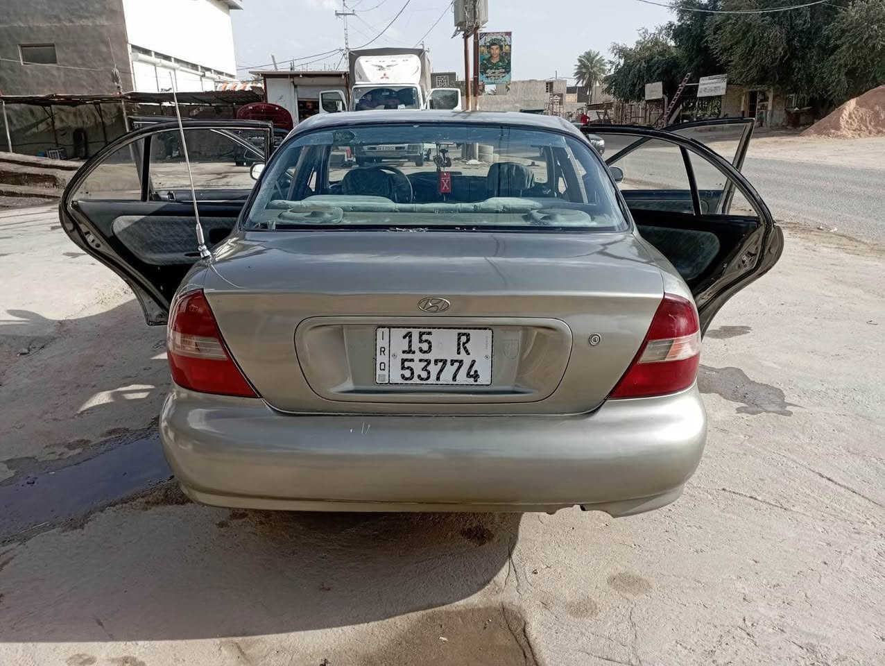 السلام عليكم سوناتا ٣
للبيع سياره معمره جديده حداديه وكير وصبفه جديده وتخم تاير جديد باتري جديد السياره مكفوله من الضربه مصبوغه جماليه موديل ١٩٩٦ كهربائي كله شغاله هورن طاط سنويه لل ٣٠ رقم إنكليزي مداور ثاني يوم بسمنه مكاني بابل سياحي *********** السعر ٣٨  وبمجال حلة, بابل
