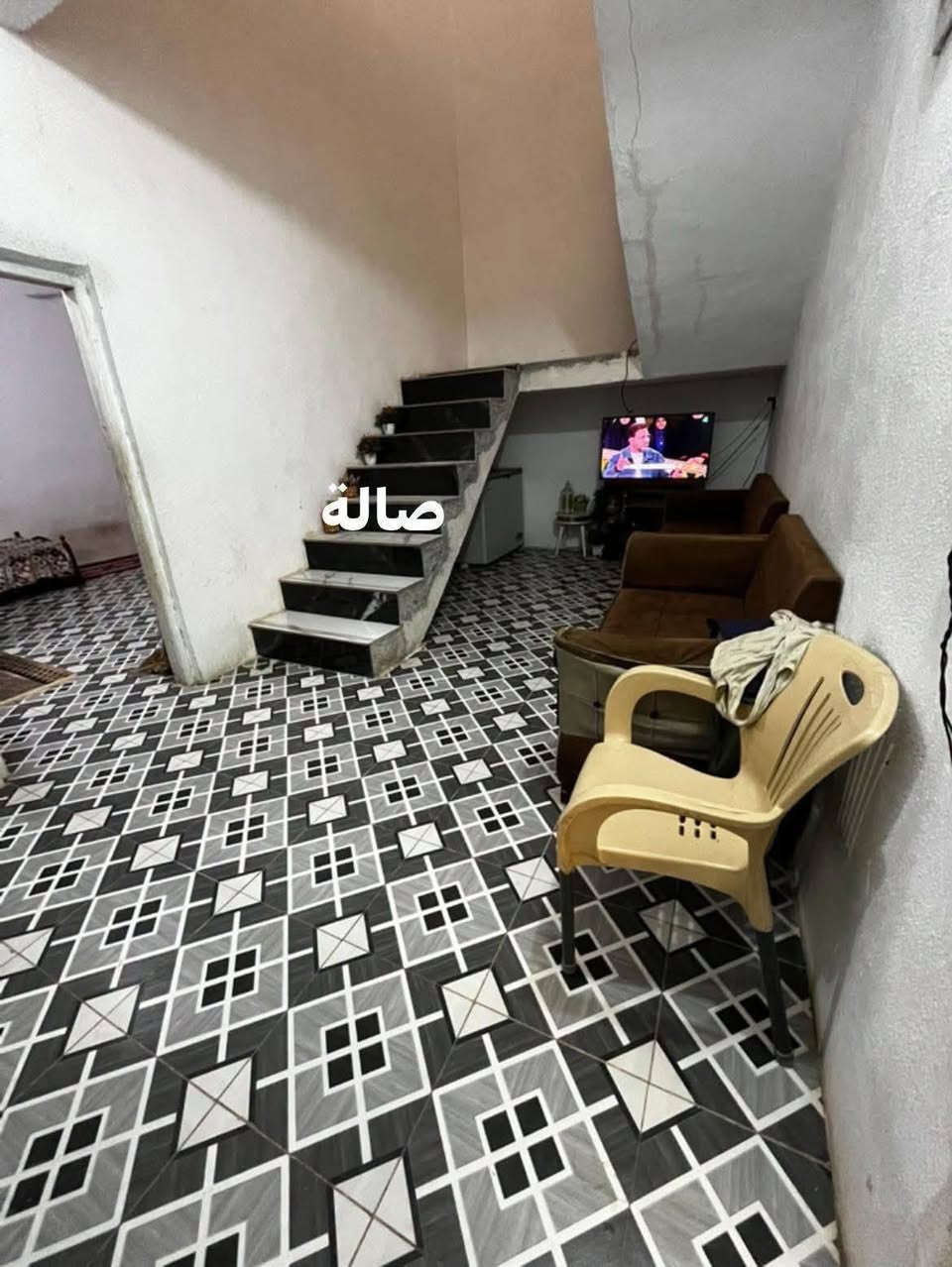 للبيع للبيع
#دار زراعي أسهم 
#منطقة حي الاعلام الزراعي 
#المساحة 260 متر عكادة
#قرار محكمة
#الموقع حي الاعلام شارع السيراميك نزلة مذخر الادوية
يحتوي على غرفتين وصالة وبراني ومطبخ ومجمع صحيات داخلية وخارجية وحديقة وطارمة
السعر 55 وقابل للتفاوض 
للاستفسار اكثر مراسلتنا على الخاص او الاتصال على الأرقام التالية أو مراجعة مكتبنا 
مكتب الفخامة للعقارات في السماوة 
الواقع في منطقة الحكم قرب مكتب العصائب القديم ومقابل باب متنزه الزهور
***********
***********
***********
