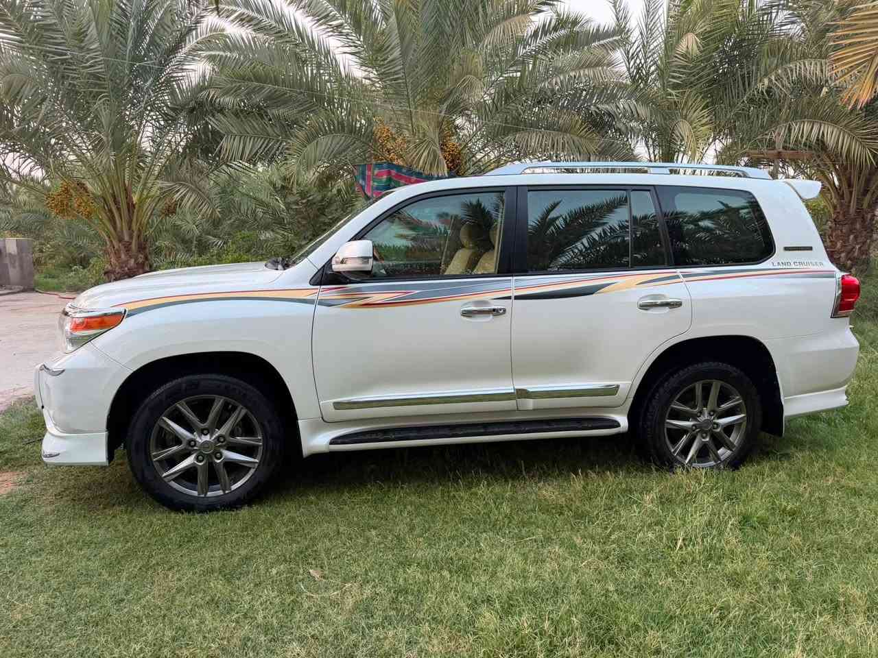السلام عليكم 
جكسارة موديل 2015  فول مواصفات رقم بغداد ماشية 200 الف 
كفالة عامة ماعدى شبر بارد اسفل الجنطة 
السعر 385
للأستفسار الاتصال على الرقم 
***********
