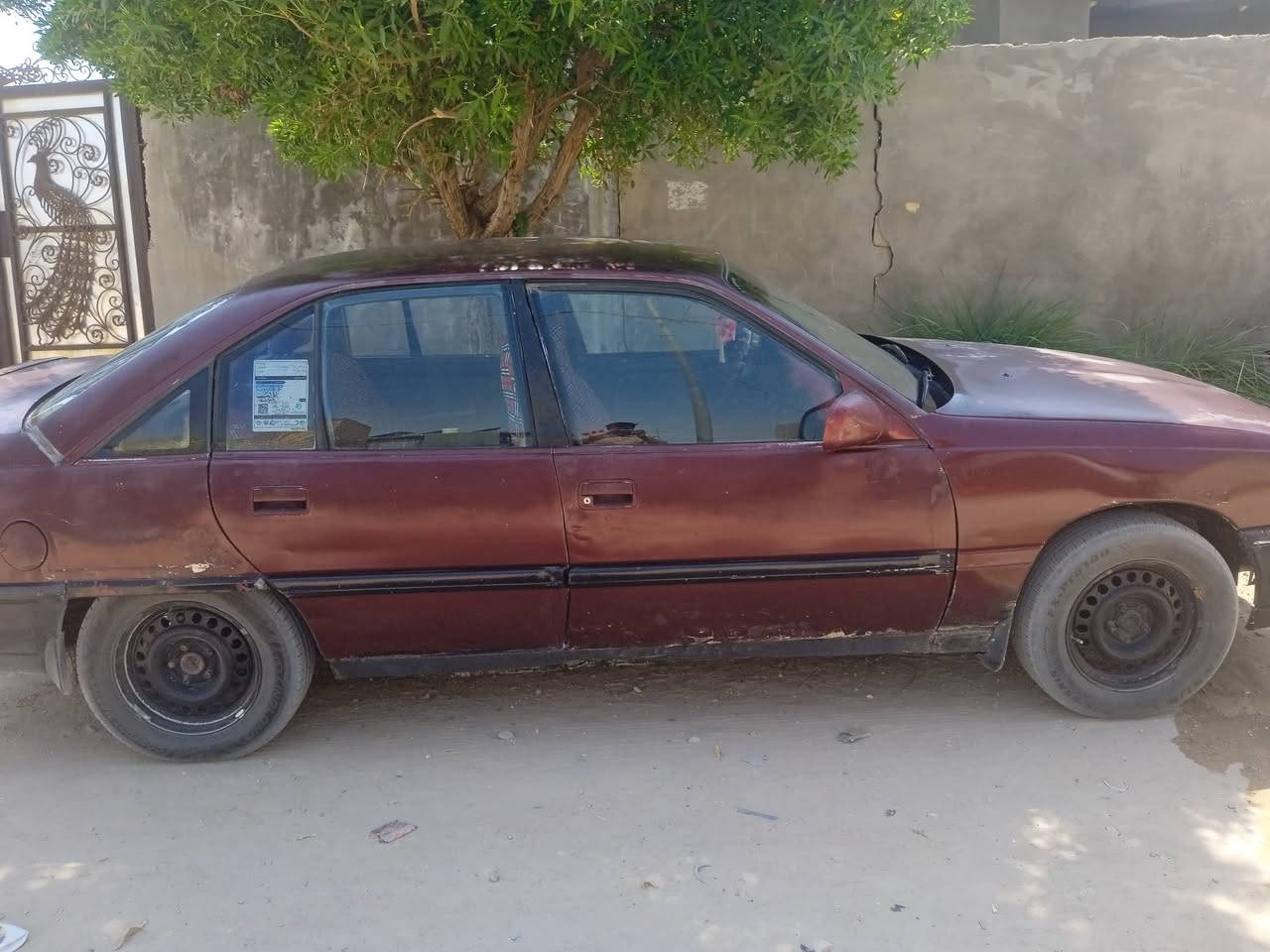 سياره اوبل اوميكا للبيع موديل90كير ومحرك وحداديه شرط نضافه السنويه بااسمي المكان النجف ناحيه الحيدريه خان النص السعر18وبيه مجال للشراي الاستفسار الاتصال عل الرقم ***********
